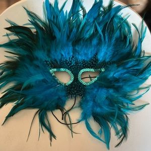Halloween feathered mask.
